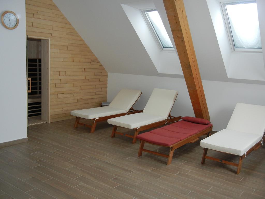 Guesthouse Macesen Spodnja Sorica Εξωτερικό φωτογραφία